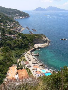 Xtrallusion offers characteristic Bed and Breakfast, B&B, Guest House, Hotel, Albergo and Country Lodge accommodation in Italy. Plus independent self-guided Walking, Adventure, Activity, Skiing and Paragliding Holiday itineraries on the Italian Rivieras, in the Italian Lakes, in the Italian Alps and in some of the most beautiful corners of Italy.